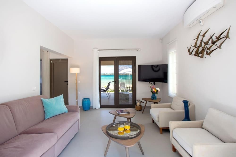 Tiamo Secrets Leading Villas Beach Front