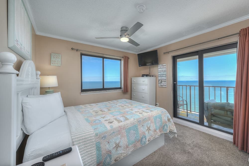 Myrtle Beach Resort by Elliott Realty