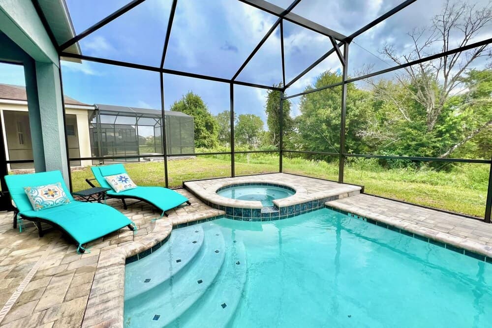 7BR Family Home - Star Wars Princess Theme - Sleeps 14 - w Pool Hot Tub Games