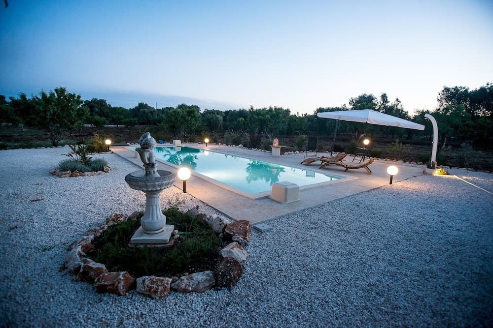 Lamia Tipica con Piscina