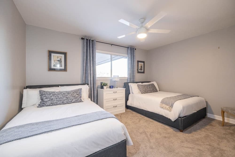 Scottsdale Granite Reef 4 Bedroom Home by Redawning