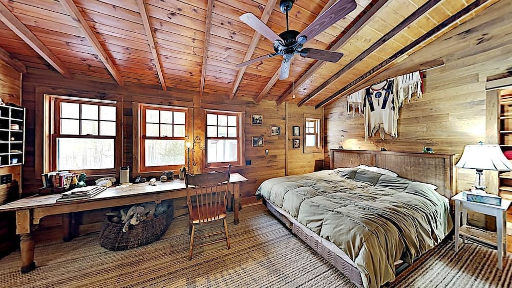 Legacy Point On Little Siss