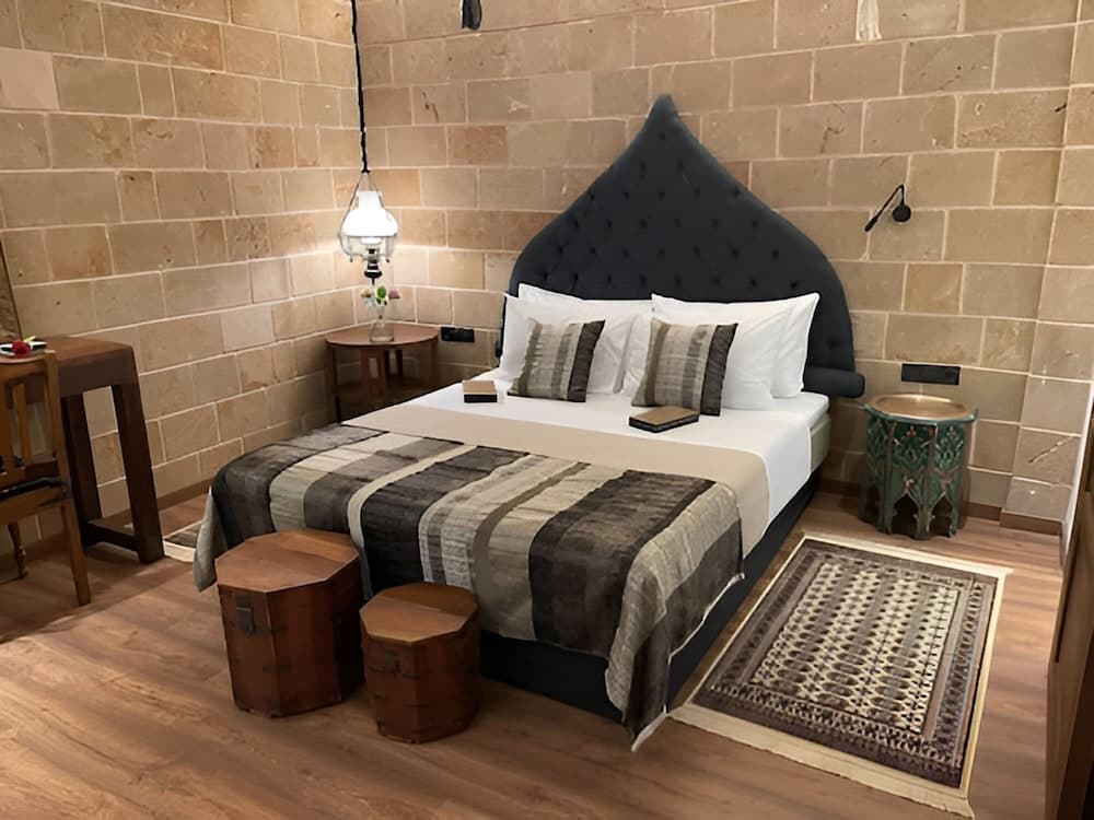 utopia luxury suites