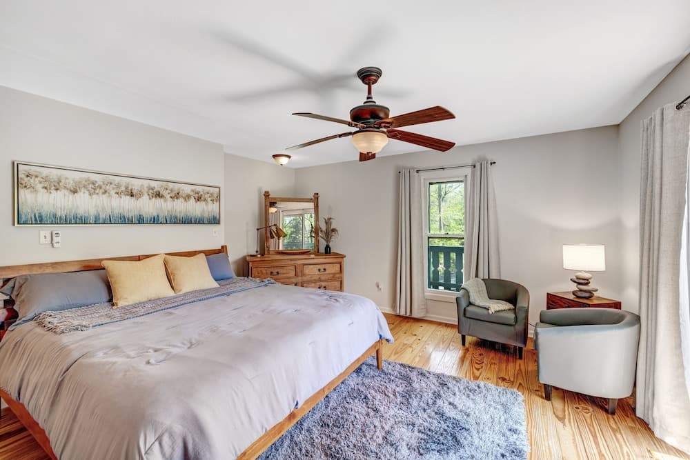 Hatcher's Haven 4 Bedroom Cabin by Redawning