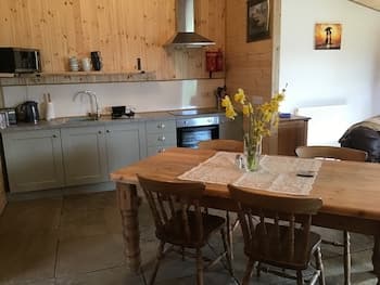 Beautiful 1-bed Lodge in Clifford, Hereford