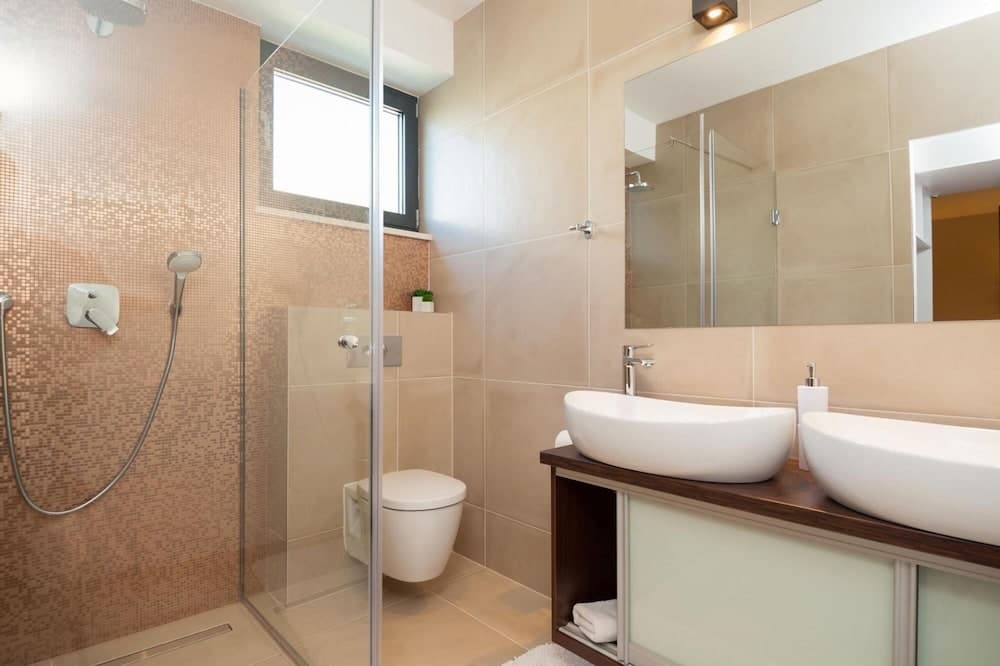 Villa Trogir Twins 2