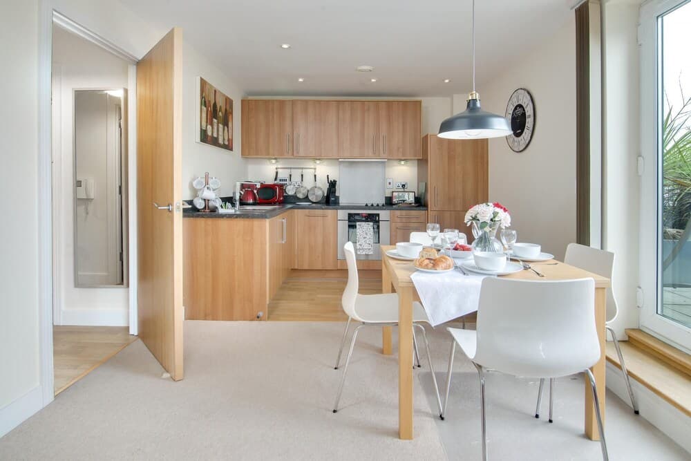 Luxury Two Bed Apartment With Roof Terrace