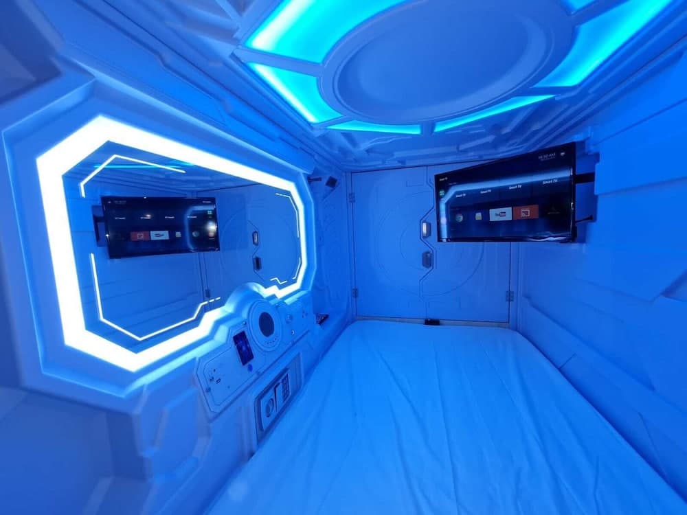 GALAXY PODS CAPSULE HOTEL BOAT QUAY