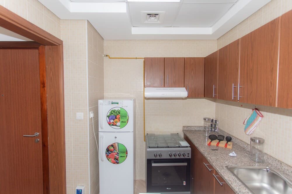 Casual apt steps city stadium with gym