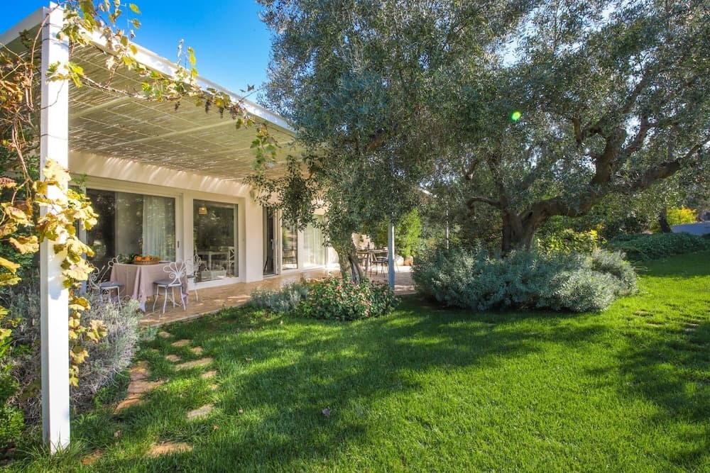 TD Il Vecchio Fienile Outdoor Kitchen With Pool View