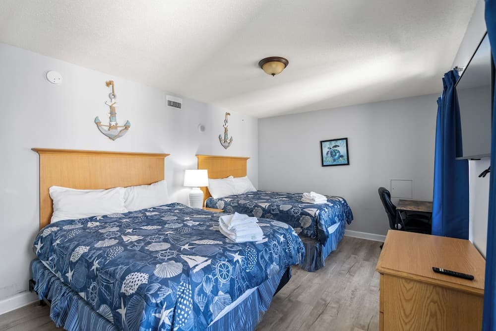 Paradise Resort by Elliott Beach Rentals