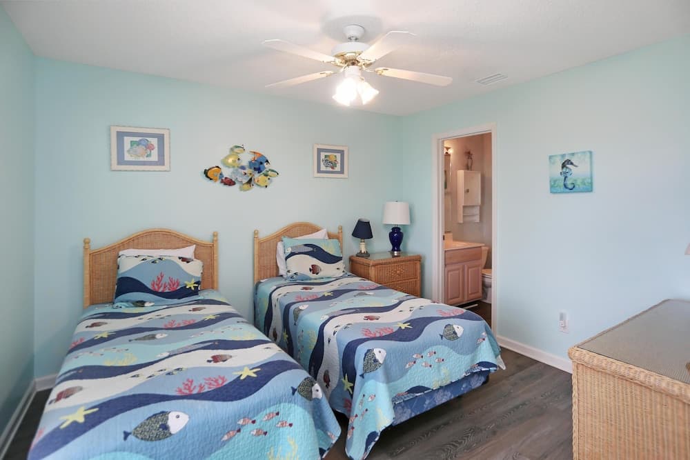 Sea Cliff D-23 Capture The Cape