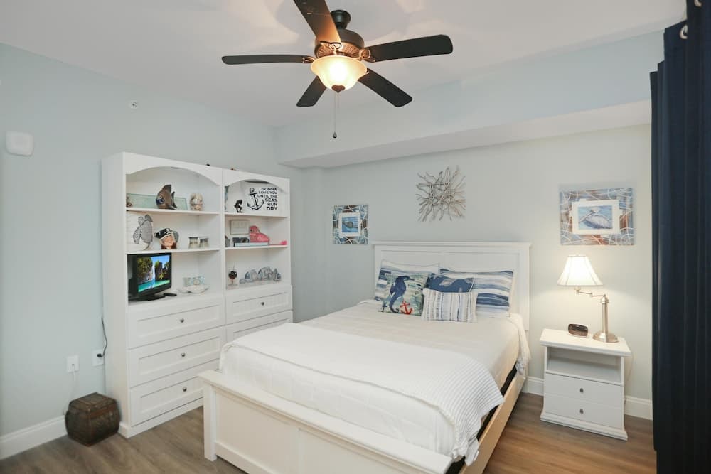 Paradise Shores 302 Paradise Found