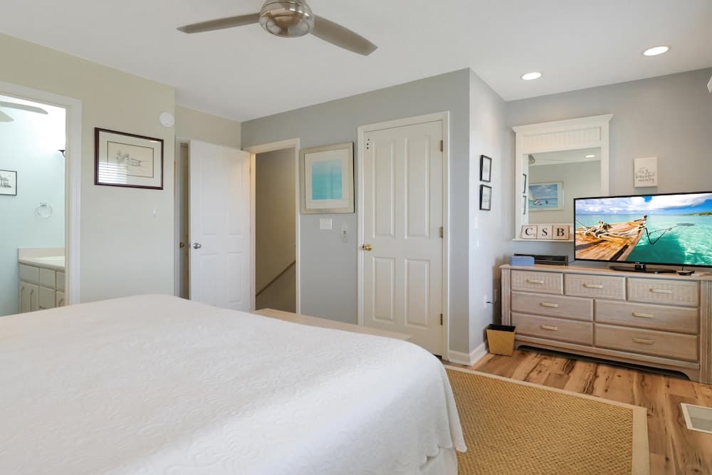 Sea Cliff C-16 Gone Fishin'