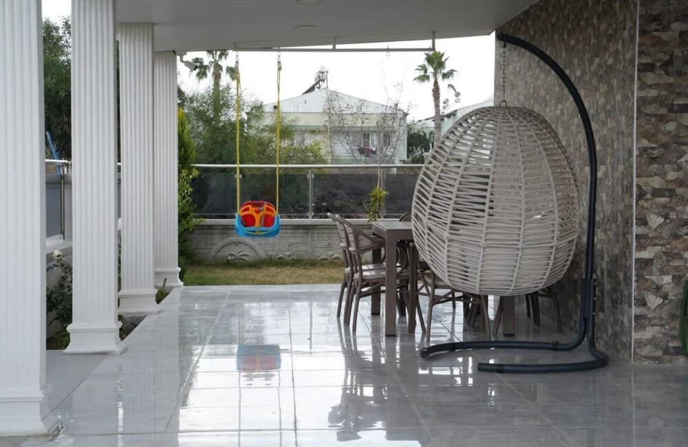 Gorgeous Villa With Private Pool in Antalya 1