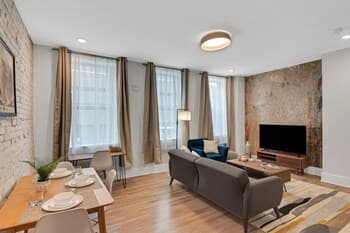 Cozy Queen Loft In The Heart Of Downtown Cincinnati 1 Bedroom Condo by Redawning