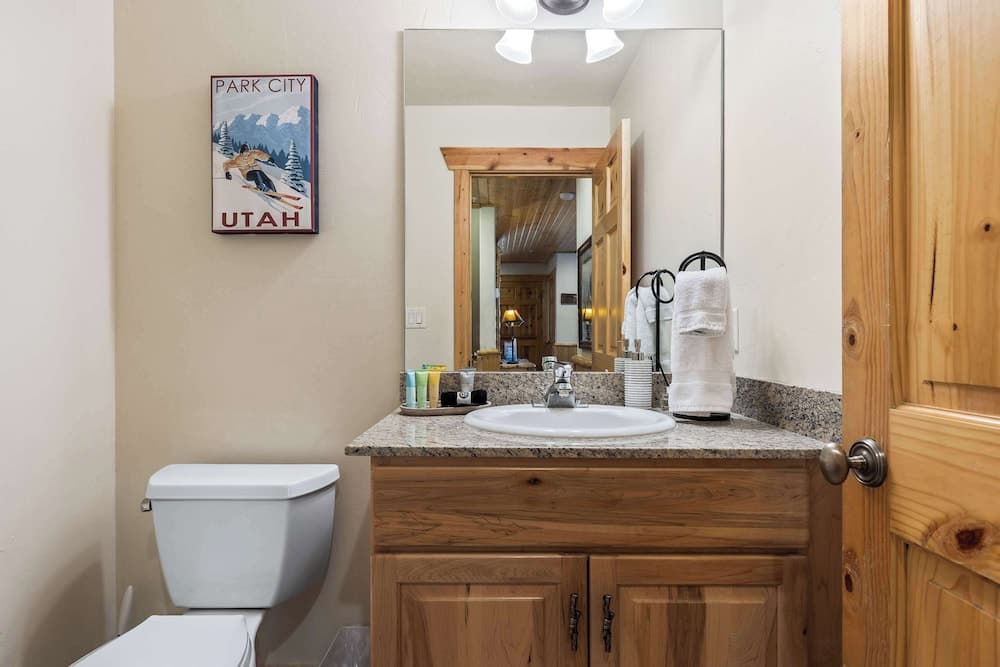 Lazy Bear Log Cabin Canyons Park