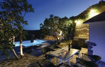 Apartment Villa IN - Four-bedroom Apartment With Private Pool ID Direct Booker 12968