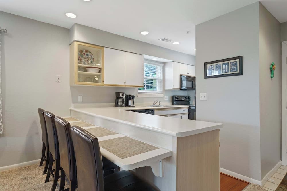 Valley View Retreat - Holiday Hills Branson - Golf Resort -outdoor Pools