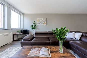 The Luckman Apartments By Barsala