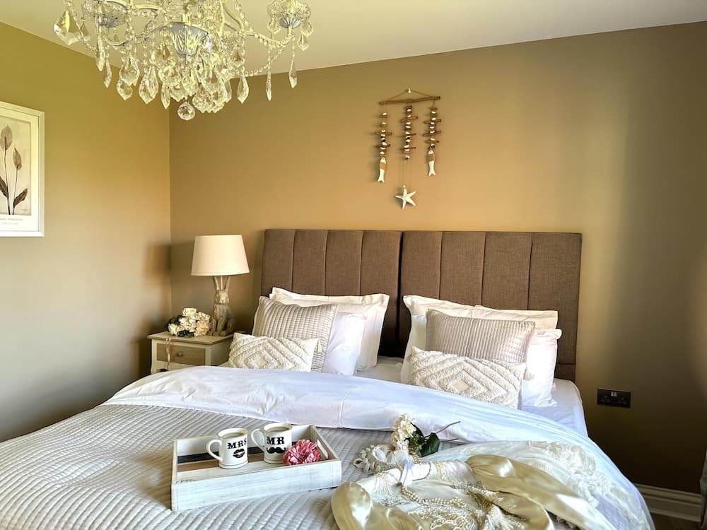 Cottage - Sleep 4, Pet Friendly & Enclosed Garden