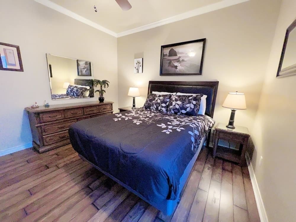 Belle Vue 3 Bedroom Home by RedAwning