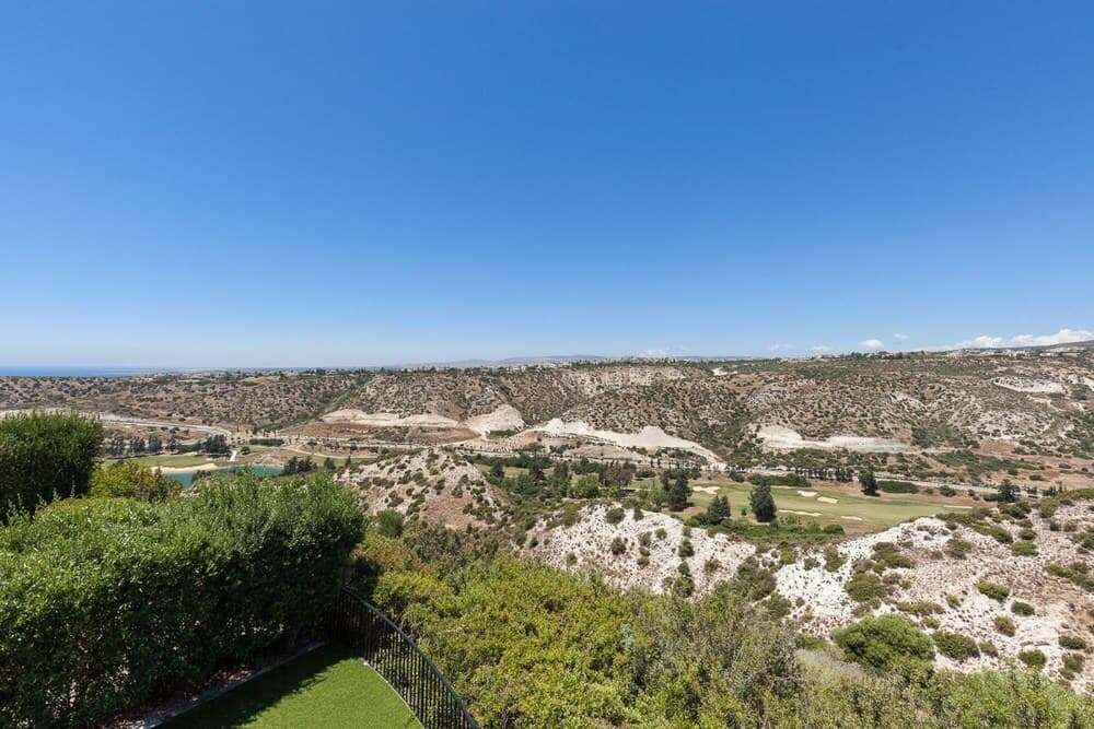 Aphrodite Hills Holiday Residences Junior Villas 3 Bedroom Junior Villa With Communal Pool - Fz02