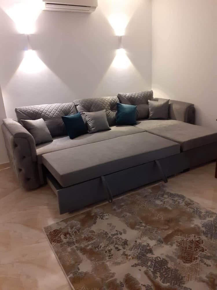 VIP Selina Bay Private Immaculate 2-bed Apartment