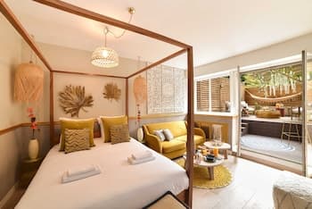 The Majestic Garden Suite