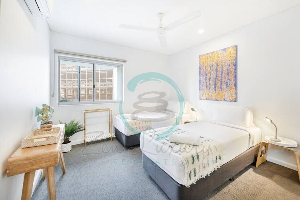 Signatures on Woods -Sky Tower