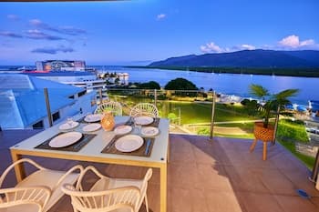 Jack & Newell Holiday Apartments