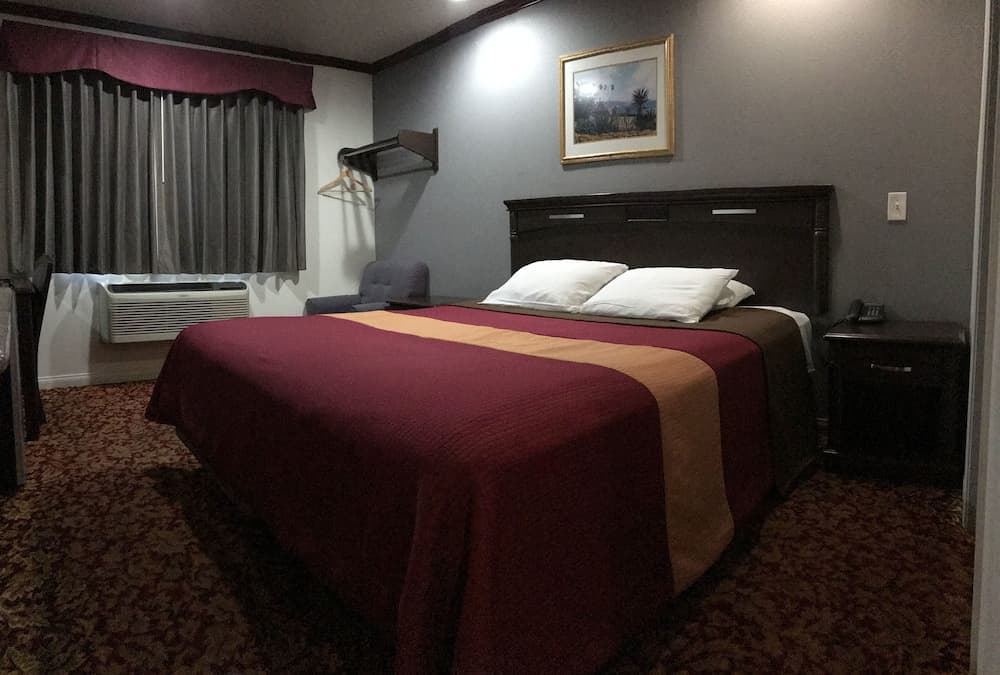 Starlight Inn Canoga Park