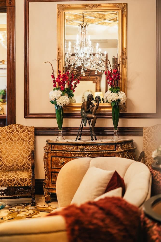 Neighbourgood Sutter Mansion