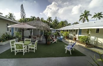 Seashell Motel & Key West Hostel