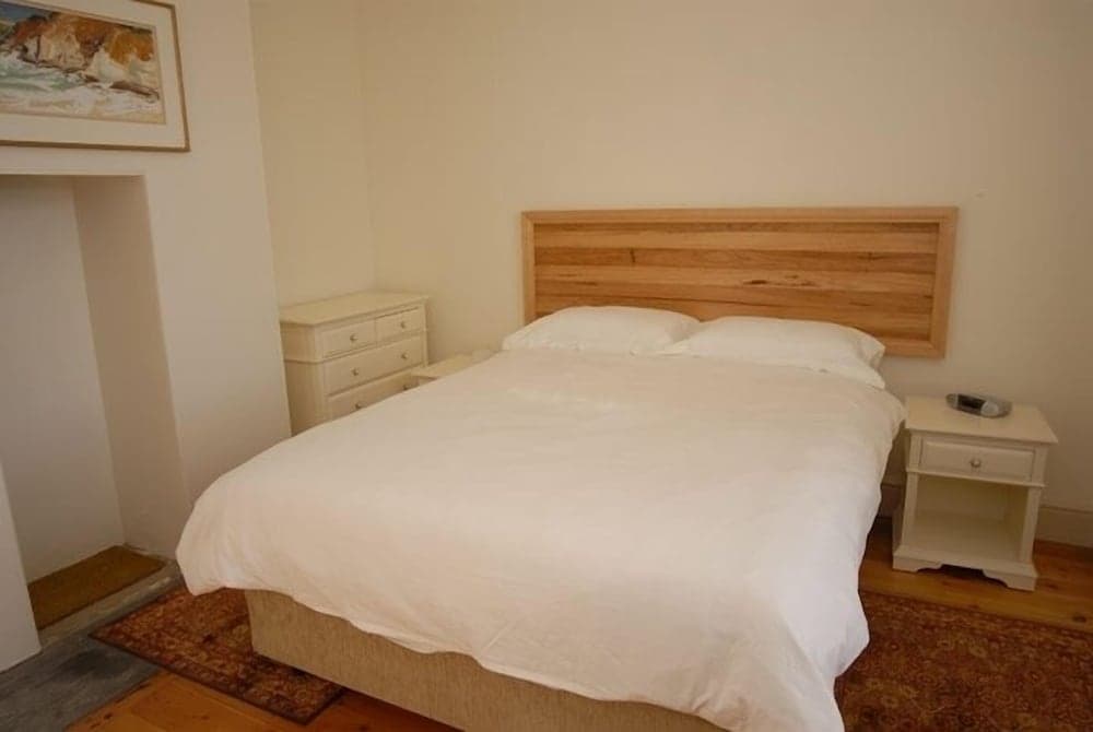 Cape Nelson Lighthouse