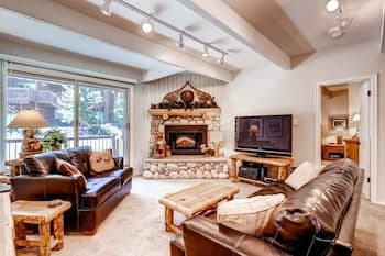 Sundowner Condominium by Ski Country Resorts