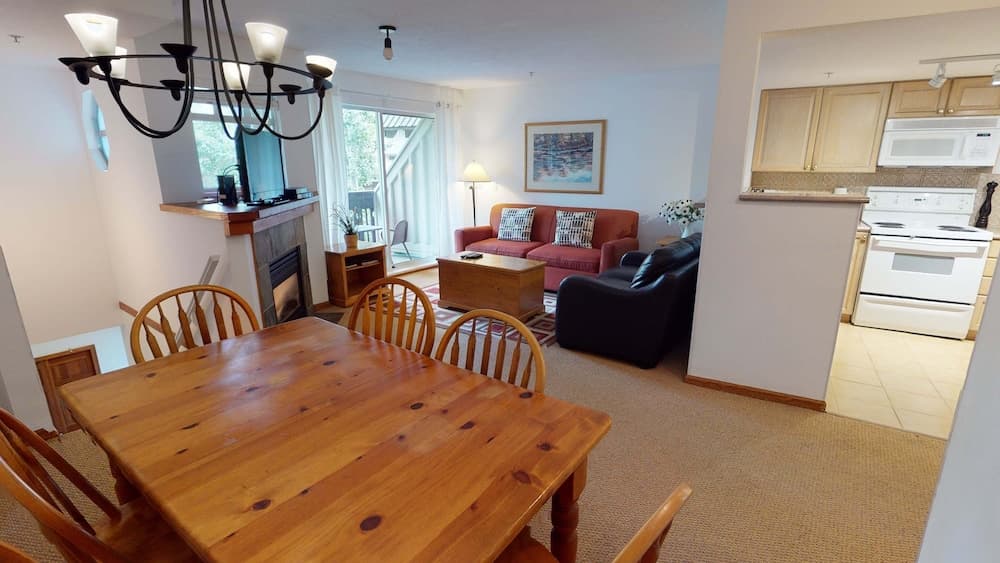 Stoney Creek Lagoon - Whistler Premier