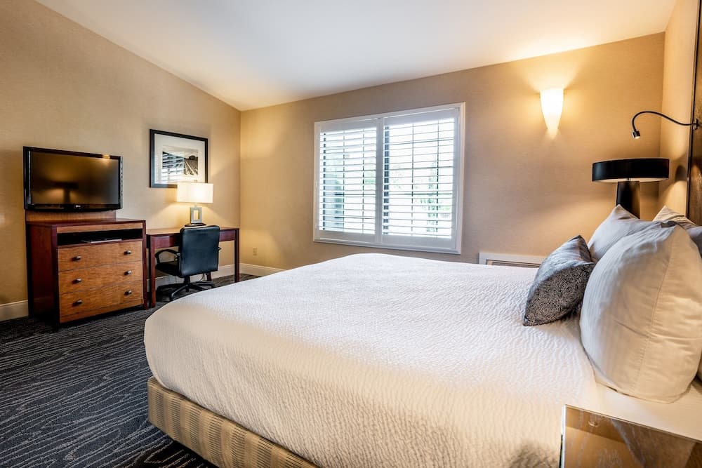 Best Western Plus Stevenson Manor