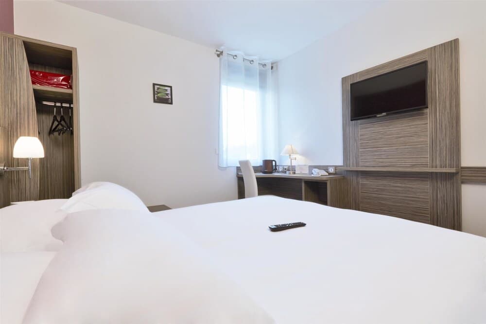 Kyriad Saint Chely d'Apcher - Aire de la Lozère