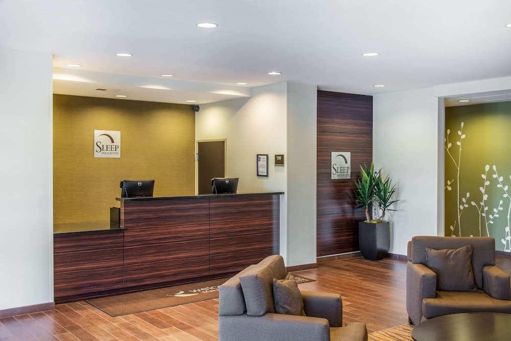 Sleep Inn & Suites Marshall - University Area