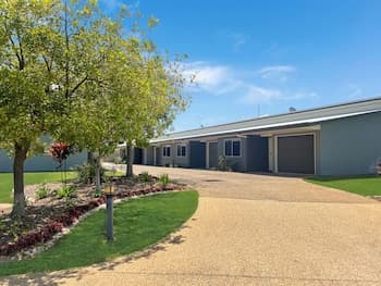 Direct Collective - Villas on Rivergum