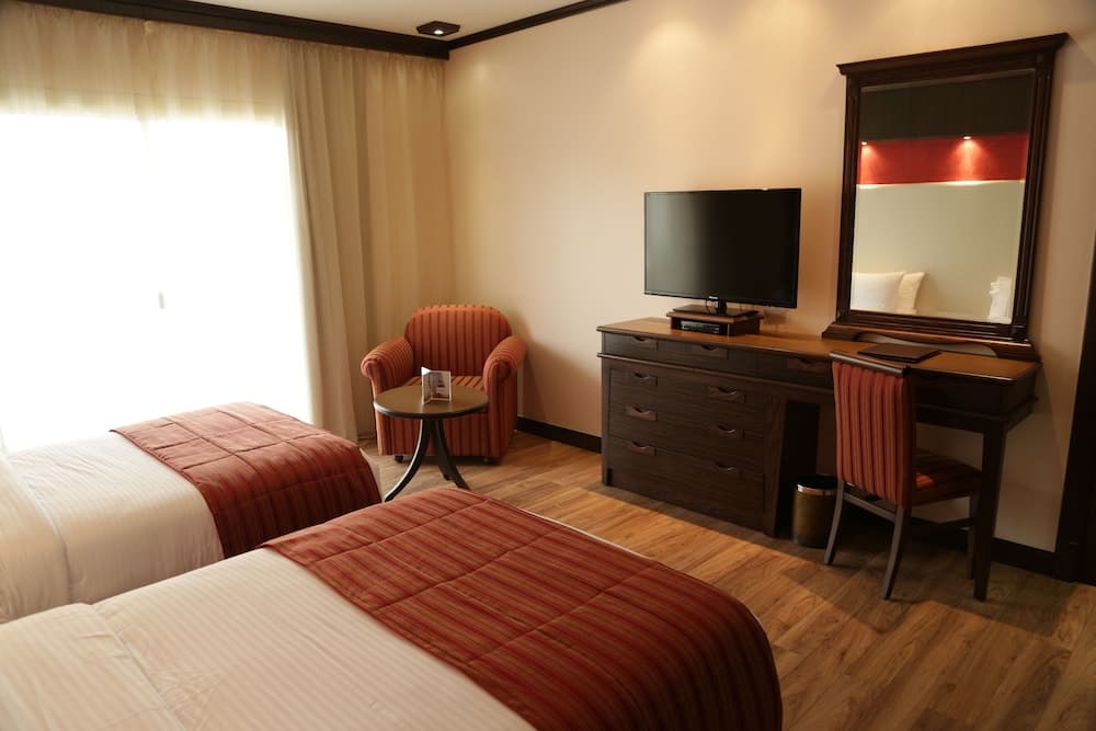 Golden Lili Resort & Spa