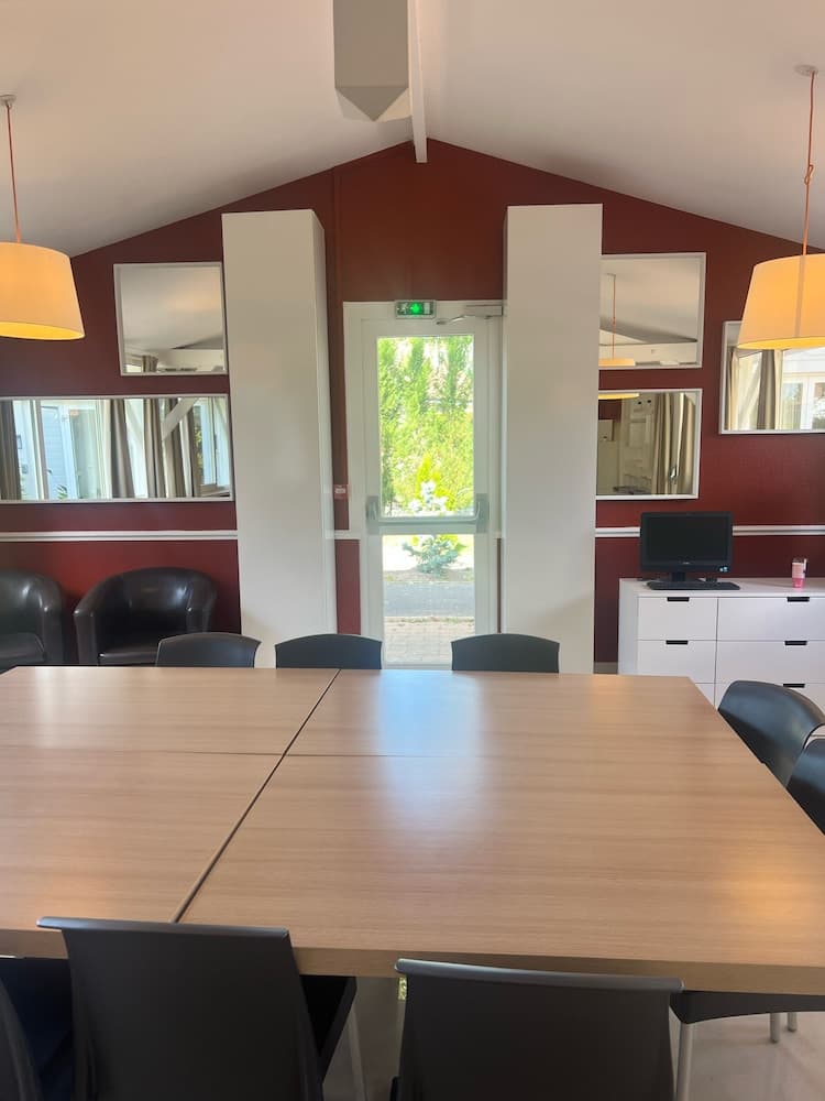 Budget Hotel - Melun Sud Dammarie Les Lys