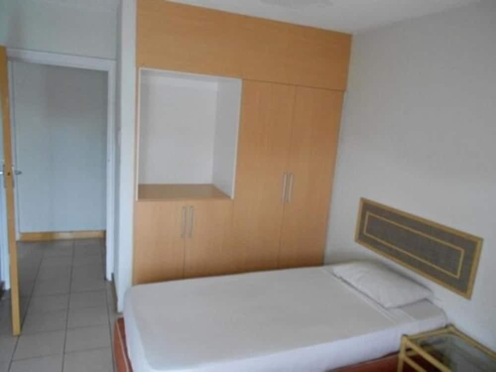 Elixir Hotel and Serviced Apartments