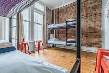 Cambie Hostel Gastown