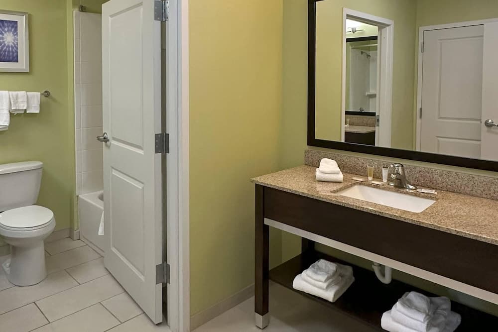 Sleep Inn & Suites Altoona North