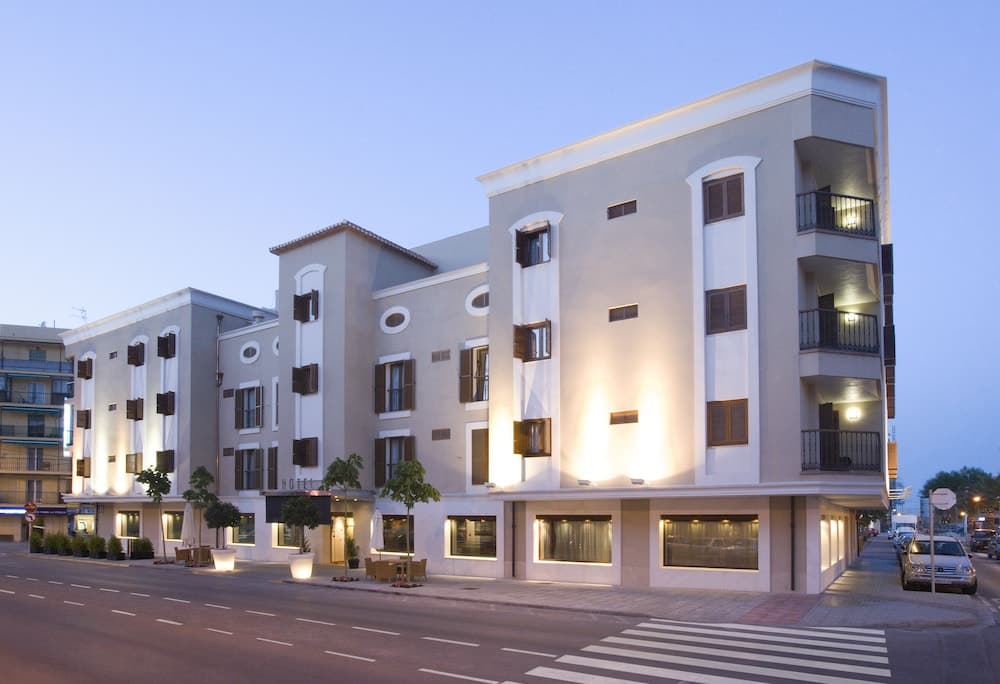 hotel image