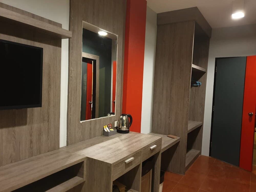 Red Roof In Hotel Ao Nang Beach