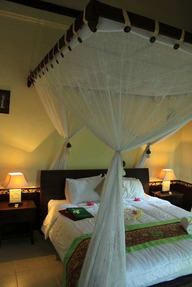 Man's Cottages and Spa