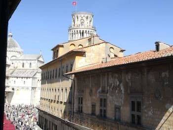 B&B Window To The Tower